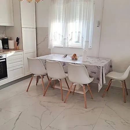 Mujan Apartmán